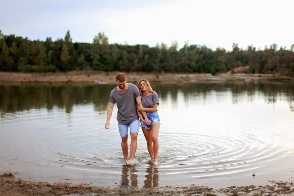 dating introverts in a lake